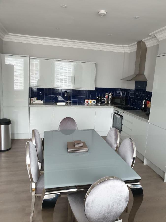 ノッティンガム Birchover Juniper Courtアパートホテル エクステリア 写真