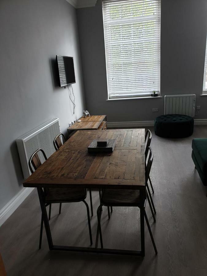ノッティンガム Birchover Juniper Courtアパートホテル エクステリア 写真